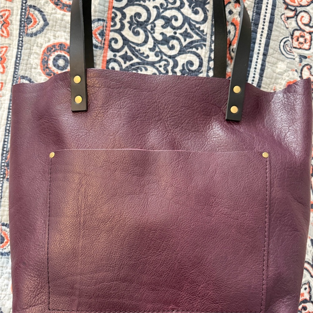 Portland Leather Large Classic Tote in Plum
